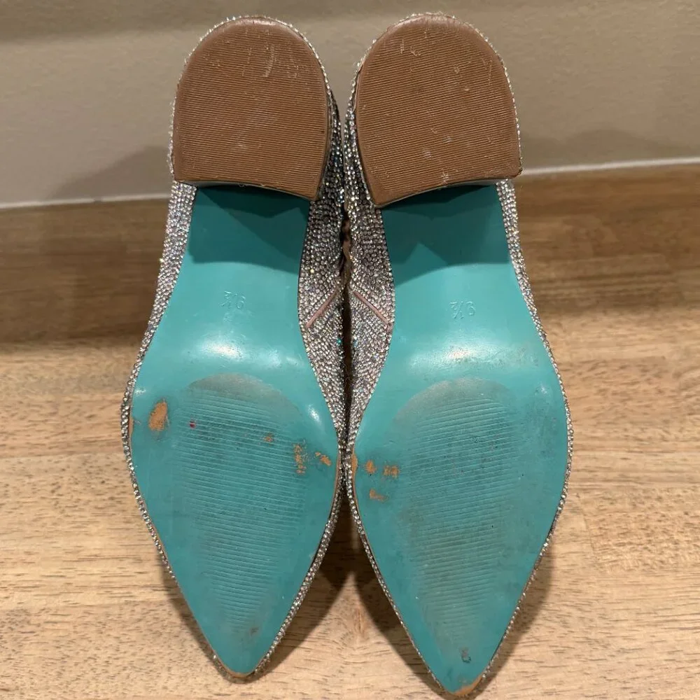 Betsey Johnson Silver Metallic Kyla Ankle Boots Size 9.5 GUC - Picture 5 of 7